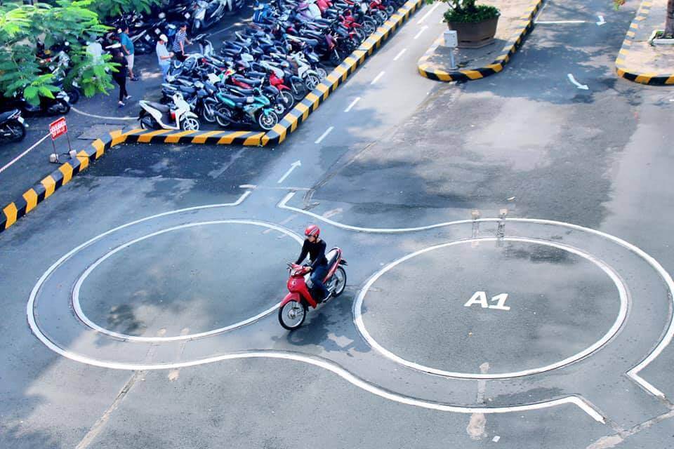 Luyện Thi Bằng Lái Xe Máy A1 Như Thế Nào Là Tốt Nhất?