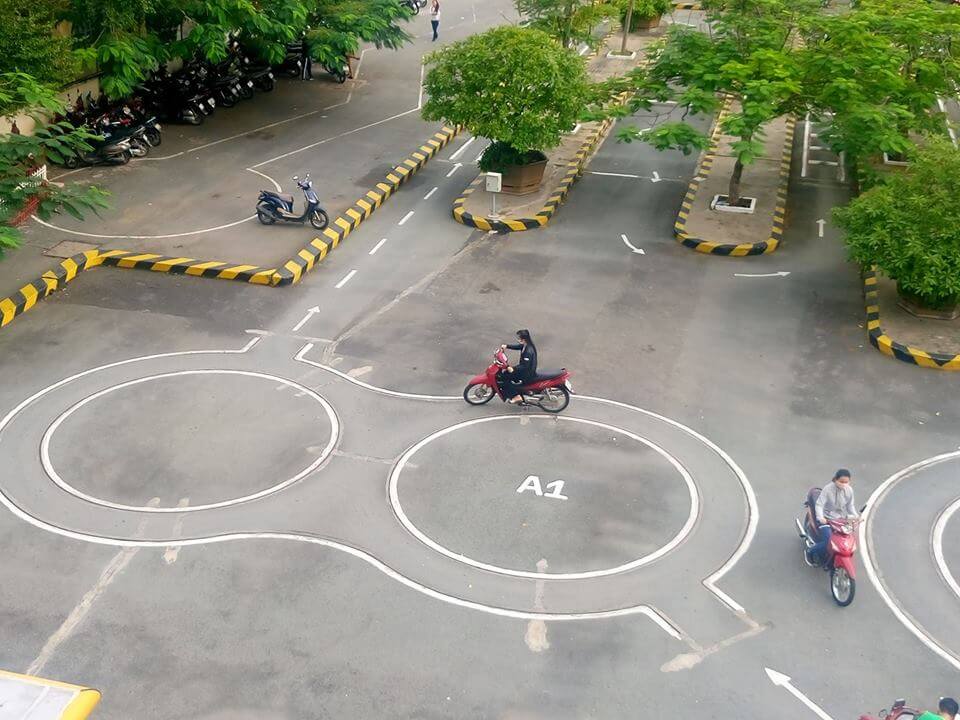 Bài Thi Thực Hành Bằng Lái A1 Tại Trung Tâm Đào Tạo Lái Xe TPHCM